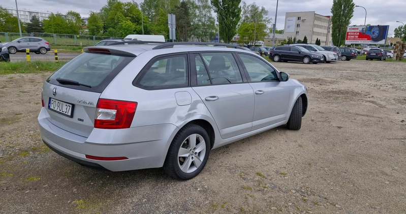 Skoda Octavia cena 39360 przebieg: 208000, rok produkcji 2018 z Góra małe 121